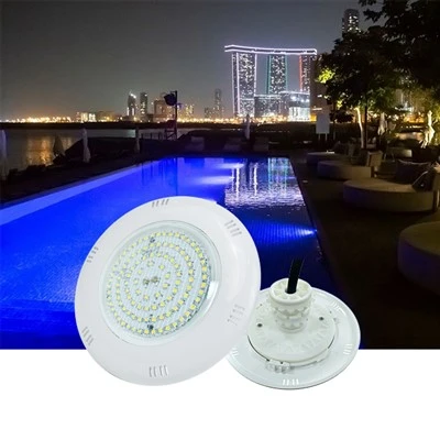 Uma manqhan Piscina Luz ukanaka mayjt’ayaña